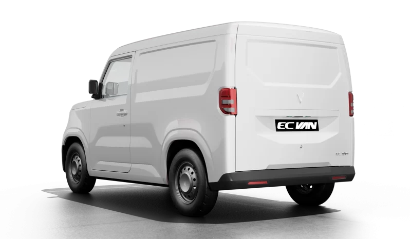 minivan-white-04-798x466
